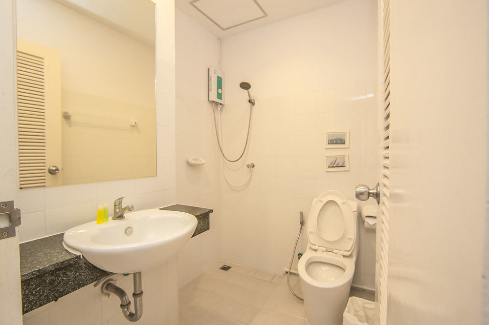 Sugar Ohana Poshtel Phuket Eksteriør billede